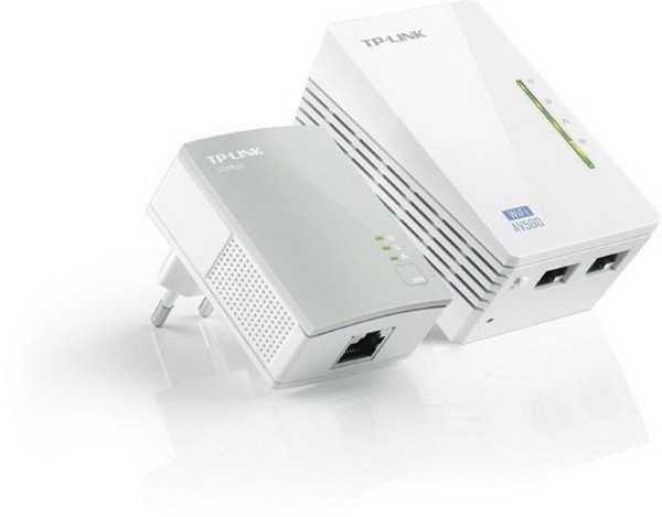 TP-LINK TL-WPA4220KIT AV500 2-port Powerline WiFi Extender KIT, including 1 TL-WPA4220  and 1 TL-PA4010